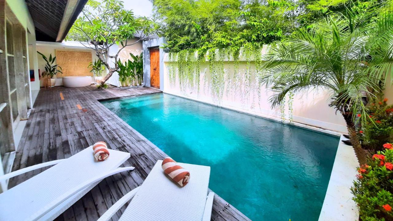 Villa The Decks Bali à Legian Extérieur photo