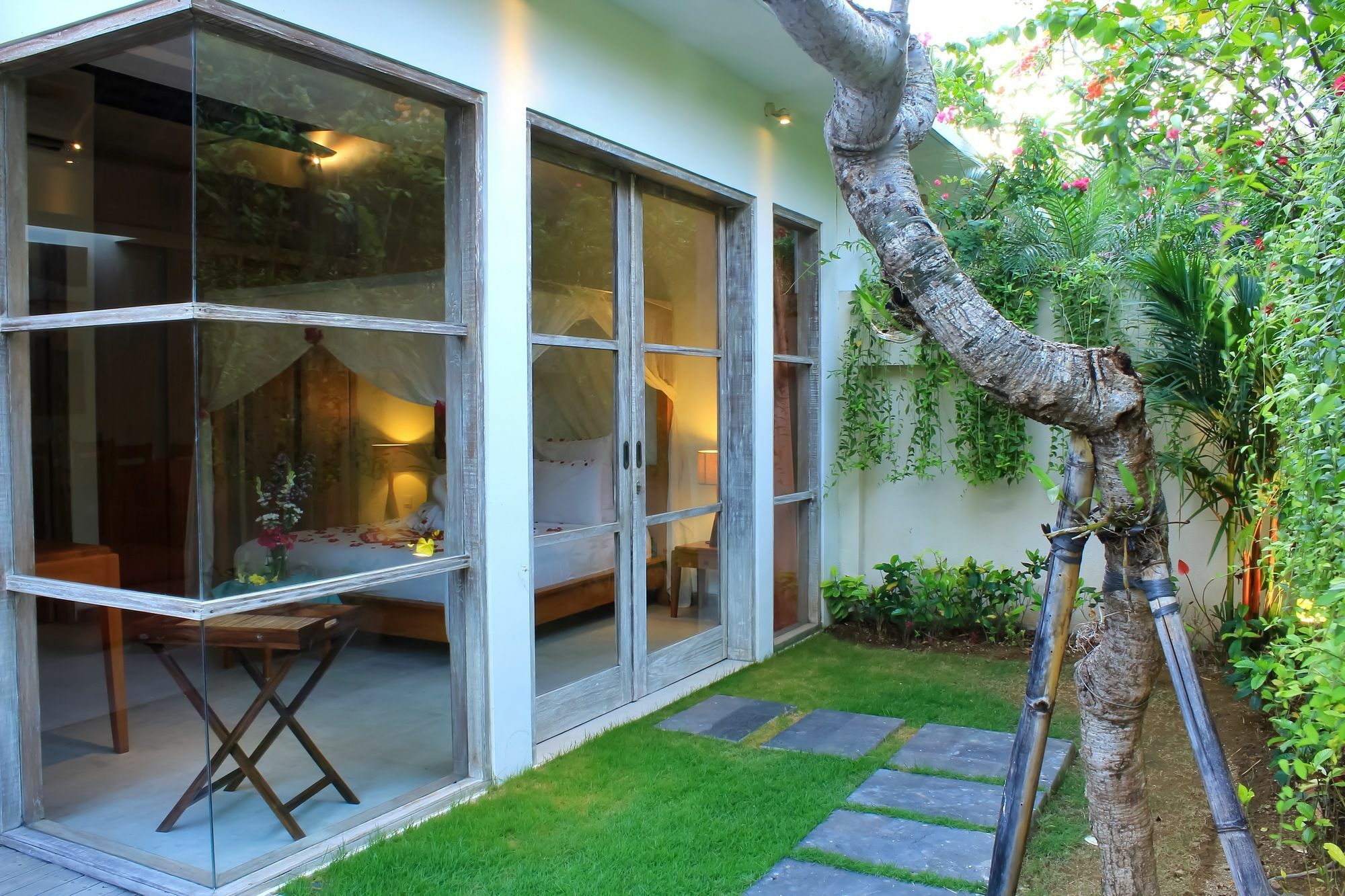 Villa The Decks Bali à Legian Extérieur photo